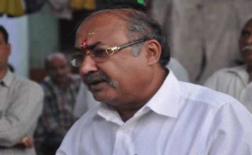 अहमदाबाद जा रहे BJP लीडर जयंतीलाल भानुशाली की ट्रेन में हत्या